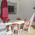 Σπίτι διακοπών 3 Bedroom Lovely In