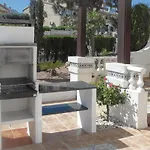펜션 3 Bedroom Lovely In *