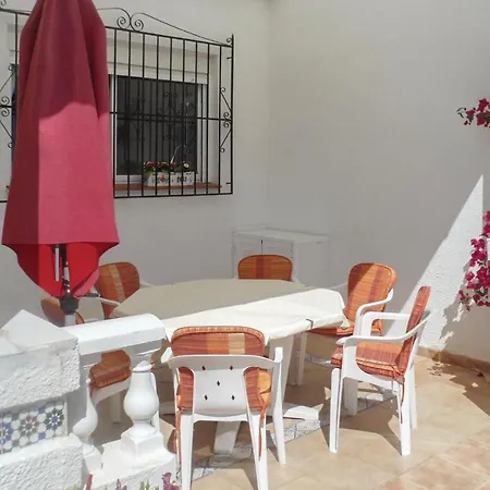 Дом отдыха 3 Bedroom Lovely In
