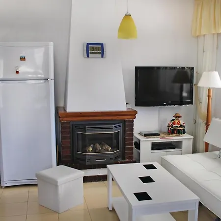 Belle Maison à Avec Wifi *